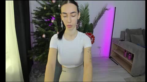 Celine Roxelle online show from 11.18.25