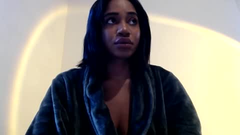 Celine Costas online show from 01.26.25