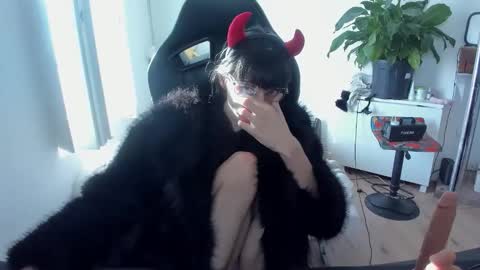 Snapshot of ceriselapine chatting on 09.27.25 CeriseLapine online show from 09.27.25