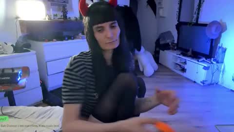 CeriseLapine online show from 11.10.25