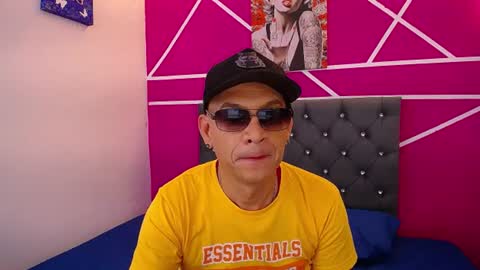Snapshot of cesirry chatting on 07.21.26 Cesirry online show from 07.21.26