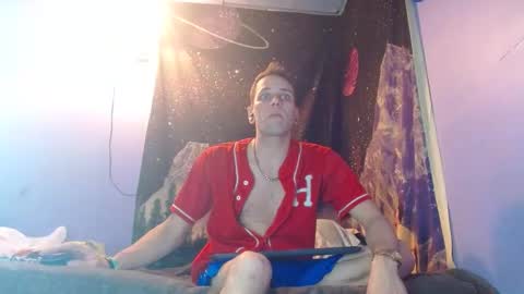 Snapshot of cguffey2284 chatting on 01.02.25 cguffey2284 online show from 01.02.25