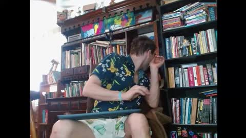 Snapshot of cguffey2284 chatting on 02.14.25 cguffey2284 online show from 02.14.25