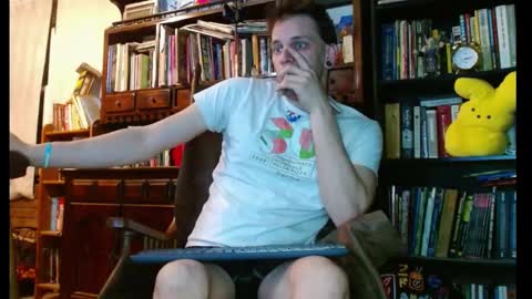 Snapshot of cguffey2284 chatting on 02.15.25 cguffey2284 online show from 02.15.25