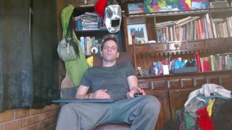 Snapshot of cguffey2284 chatting on 02.27.25 cguffey2284 online show from 02.27.25