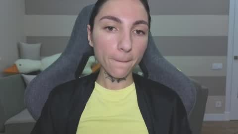 Snapshot of chabibiann chatting on 06.19.26 Kate online show from 06.19.26