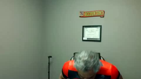 Chuck online show from 06.08.26