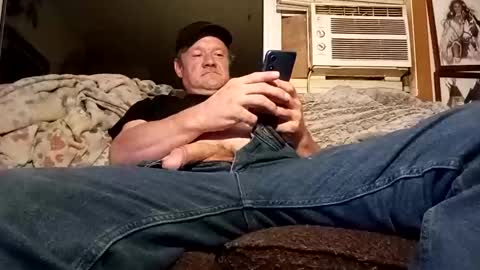 Snapshot of chad1980420 chatting on 10.05.25 Chad420247 online show from 10.05.25