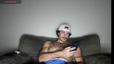 Snapshot of chadpowerz chatting on 09.22.25 Lydong online show from 09.22.25