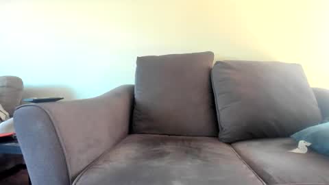 Snapshot of chadpowerz chatting on 10.31.25 Lydong online show from 10.31.25