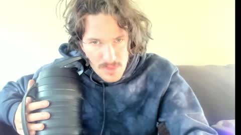 Snapshot of chadpowerz chatting on 11.01.25 Lydong online show from 11.01.25