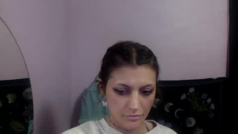 Snapshot of chaicutie chatting on 04.19.26 chaia online show from 04.19.26