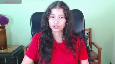 Snapshot of chalonvera chatting on 04.22.26 Chalon online show from 04.22.26