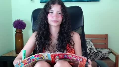 Snapshot of chalonvera chatting on 05.16.26 Chalon online show from 05.16.26