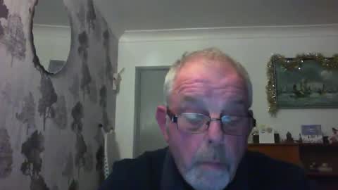 Snapshot of champers37 chatting on 12.16.24 Champers online show from 12.16.24