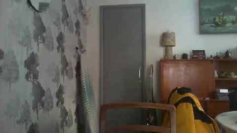 Snapshot of champers37 chatting on 02.05.25 Champers online show from 02.05.25