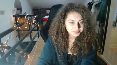 Stephanieblisss online show from 11.29.25