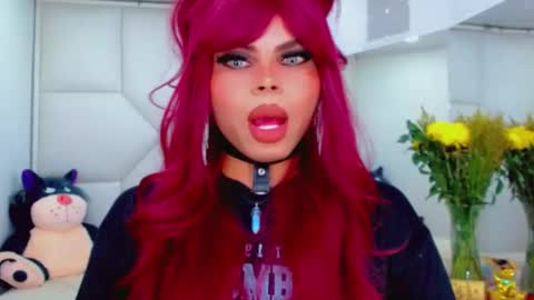 Snapshot of chanells chatting on 12.16.25 chanell online show from 12.16.25