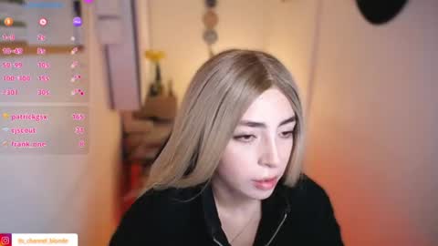 Snapshot of channel_blonde_a chatting on 06.11.26 channel_blonde_a online show from 06.11.26