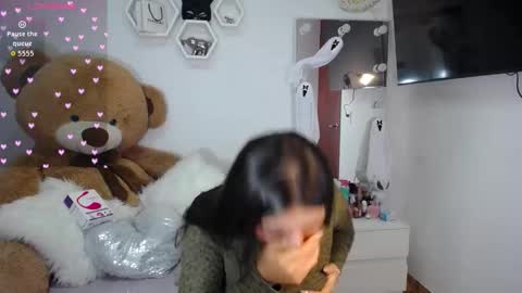 Isabella online show from 10.30.25