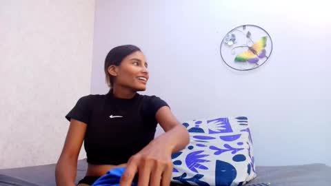 Raquel  online show from 10.06.25