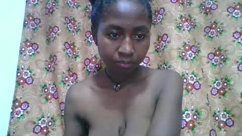 Snapshot of chantale483461 chatting on 03.03.26 chantale483461 online show from 03.03.26