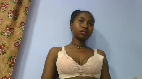 Snapshot of chantale483461 chatting on 03.04.26 chantale483461 online show from 03.04.26