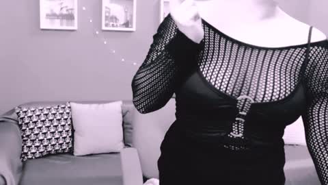 The Queen online show from 01.25.25