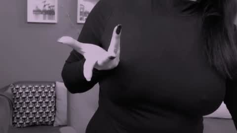 The Queen online show from 01.26.25