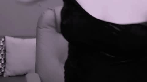 The Queen online show from 01.26.25