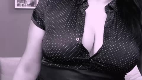 The Queen online show from 02.16.25