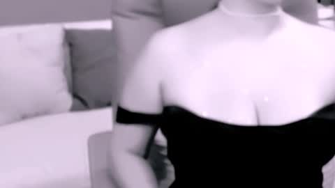 The Queen online show from 10.12.25