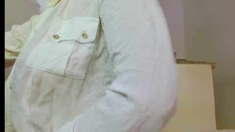 Snapshot of chantalsemenova2023 chatting on 09.29.25 chantal sweety  and horny latina for u online show from 09.29.25