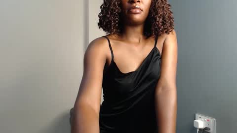 Chantel online show from 11.22.25