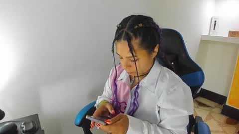 charis 2 online show from 09.28.25