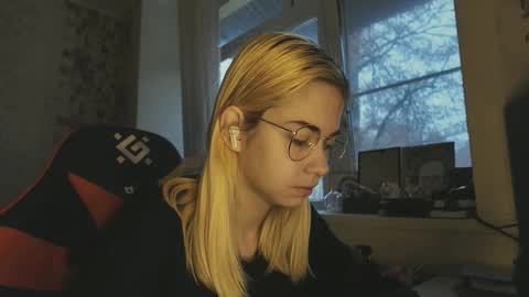 Nancy online show from 11.22.25