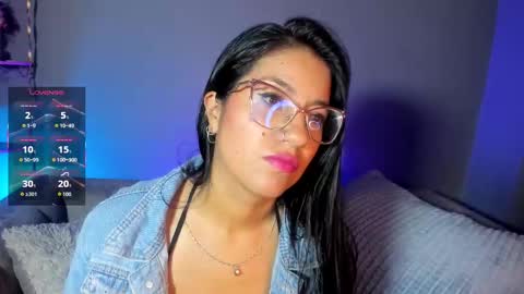 charlhot_ online show from 11.12.25