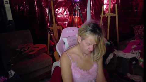 Charli online show from 12.02.25