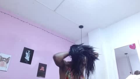 Snapshot of charlie_martinez1 chatting on 12.01.25 charlie martinez online show from 12.01.25