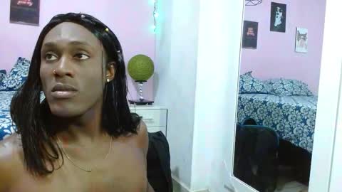 Snapshot of charlie_martinez1 chatting on 12.02.25 charlie martinez online show from 12.02.25