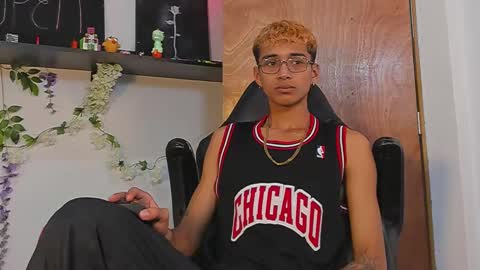 Snapshot of charlieerusso chatting on 02.09.25 Charles Russo online show from 02.09.25