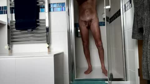 Snapshot of charlieg123 chatting on 01.04.25 Gary online show from 01.04.25