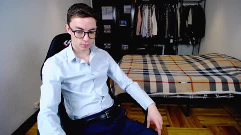 carlos reyes online show from 02.20.25