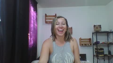 Snapshot of charlot_ponze chatting on 12.02.24 charlott online show from 12.02.24
