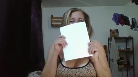 Snapshot of charlot_ponze chatting on 12.27.24 charlott online show from 12.27.24