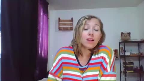 Snapshot of charlot_ponze chatting on 01.03.25 charlott online show from 01.03.25