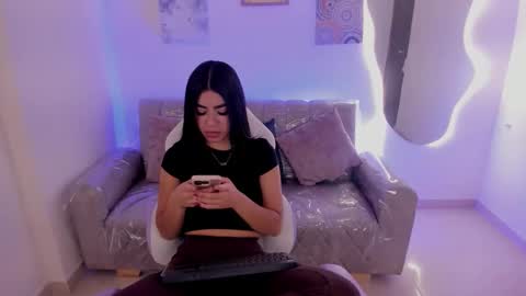    online show from 09.08.25