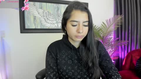 Snapshot of charlote_horny chatting on 01.26.25 Charlote online show from 01.26.25
