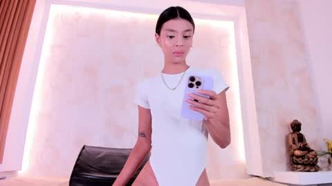 Charlote online show from 04.13.26