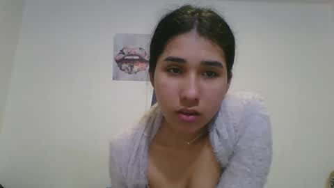 Snapshot of charlotte2852 chatting on 01.13.25 karinaa independent model online show from 01.13.25